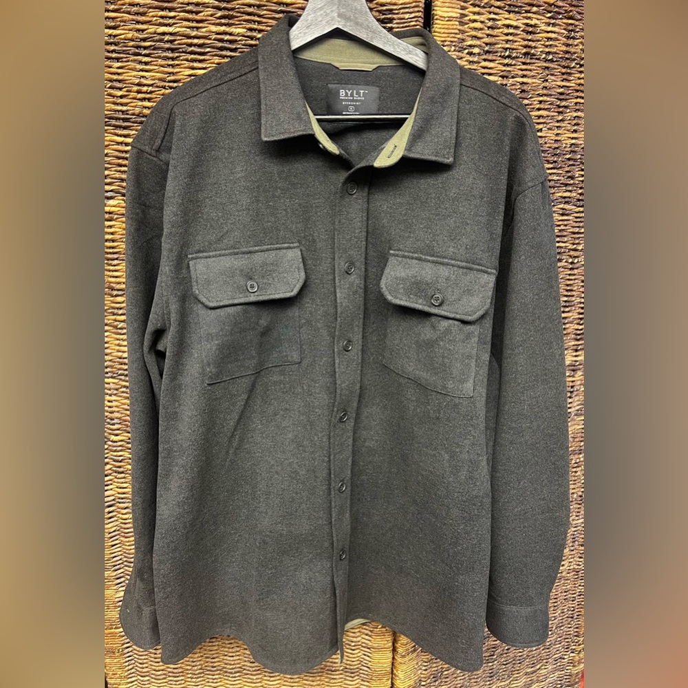 BYLT-Coastal Overshirt,Size:XL,Charcoal/Green Soft, Two half broken cuff buttons